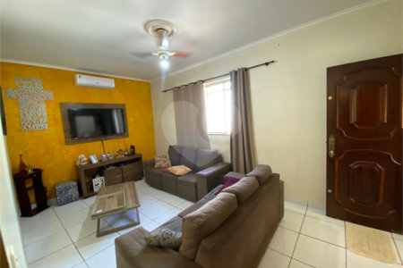 Casa à venda com 4 quartos, sendo 1 suíte, em Campos Elíseos, Ribeirão Preto, SP