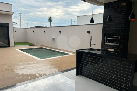 Casa à venda com 3 quartos, sendo 1 suíte, no condomínio Residencial Evidências, Indaiatuba - SP