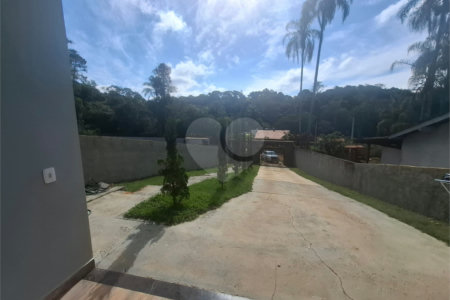 Casa à venda com 3 quartos, sendo 1 suíte, em Estância Comandante Barros, Jarinu, SP