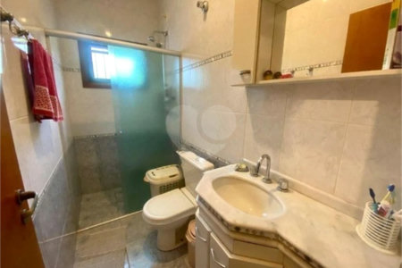Casa à venda com 3 quartos, sendo 1 suíte, no condomínio Recanto dos Paturis, Vinhedo - SP