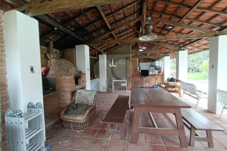 Chácara à venda com 3 quartos, sendo 1 suíte, em Dos Mendes, São Roque, SP