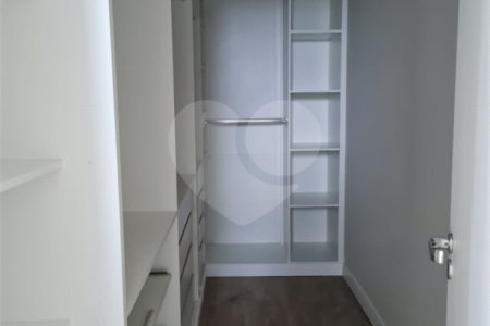 Casa à venda com 3 suítes no condomínio Geneve, Campinas - SP