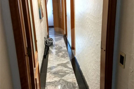 Triplex à venda com 4 suítes em Vila Paulicéia, São Paulo, SP