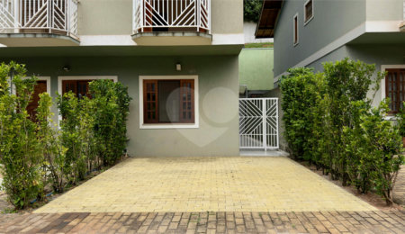 Casa à venda com 2 quartos no condomínio Portal dos Gamez, Atibaia - SP