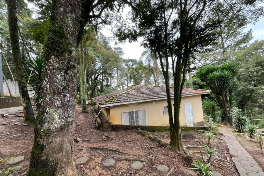 Casa à venda ou para alugar com 5 quartos em Roseira, Mairiporã, SP