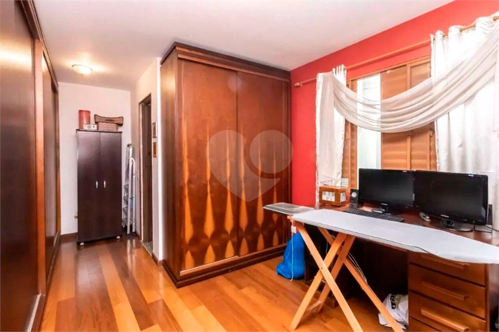 Sobrado à venda com 3 quartos, sendo 1 suíte,  em Tremembé, São Paulo, SP