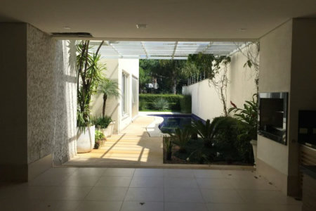 Sobrado à venda ou para alugar com 7 quartos, sendo 4 suítes, em Cidade Jardim, São Paulo, SP