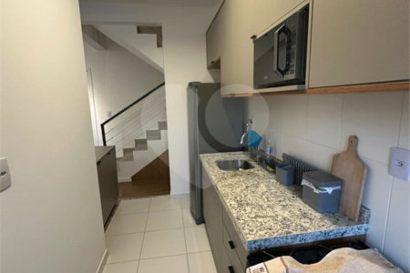 Apartamento à venda com 2 quartos, sendo 1 suíte, em Bairro do Cambará, São Roque, SP