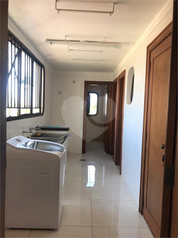 Apartamento à venda com 4 quartos, sendo 2 suítes, no Centro, Araraquara, SP