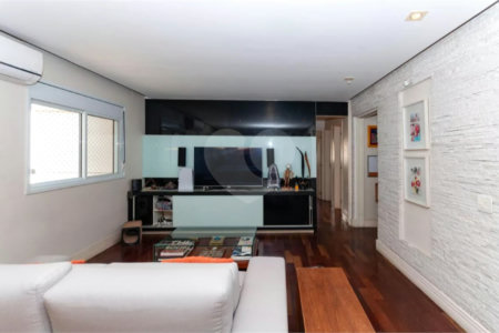 Apartamento para alugar com 3 quartos, sendo 1 suíte, em Água Branca, São Paulo, SP