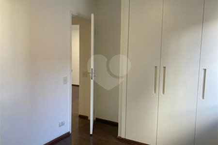 Apartamento para alugar com 3 quartos em Chácara Santo Antônio, São Paulo, SP