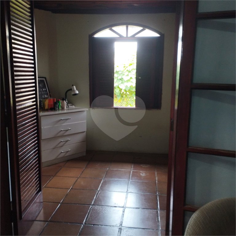 Chácara à venda com 3 quartos, sendo 1 suíte,  no Centro, Araçoiaba da Serra, SP