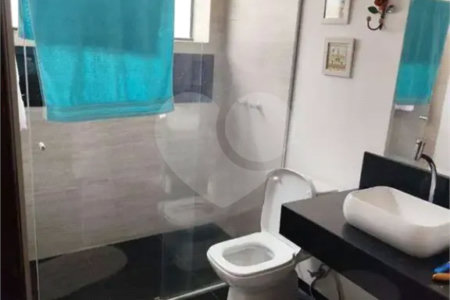 Sobrado à venda com 4 quartos, sendo 2 suítes, em Lapa, São Paulo, SP