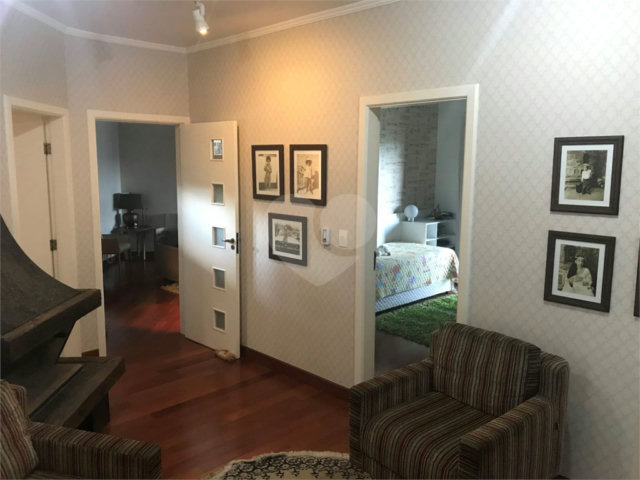 Casa à venda com 4 quartos, sendo 3 suítes,  no condomínio Alpes da Cantareira, Mairiporã - SP