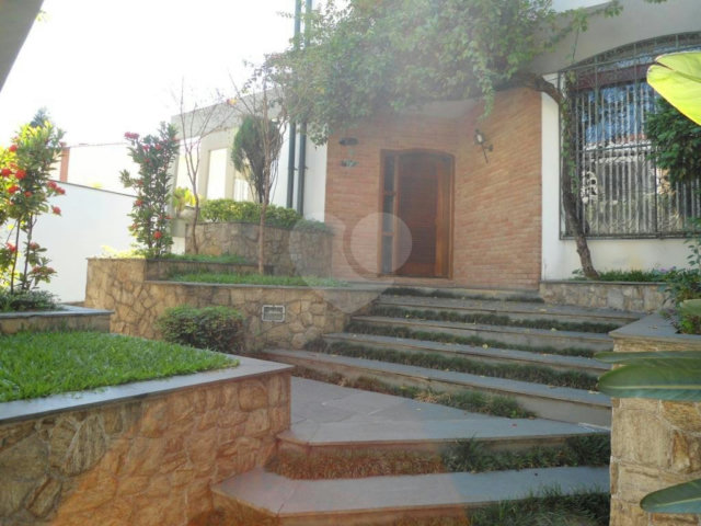 Sobrado à venda com 5 quartos, sendo 3 suítes,  em Jardim Franca, São Paulo, SP