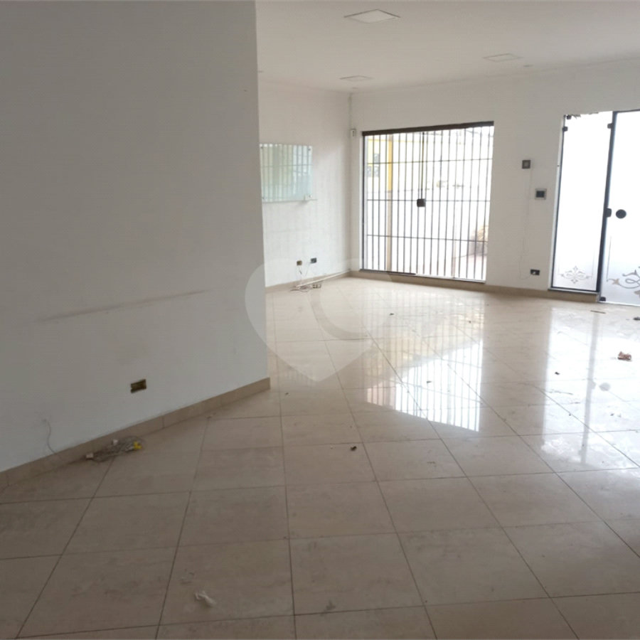 Sobrado à venda com 3 quartos, sendo 2 suítes, em Parada Inglesa, São Paulo, SP