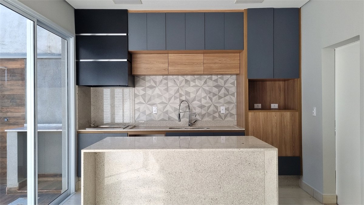Casa Térrea à venda com 3 suítes em Jardim Residencial Viena, Indaiatuba, SP