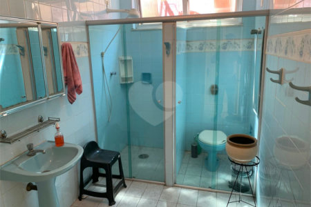 Casa à venda com 4 quartos, sendo 2 suítes, em Vila São Francisco, São Paulo, SP