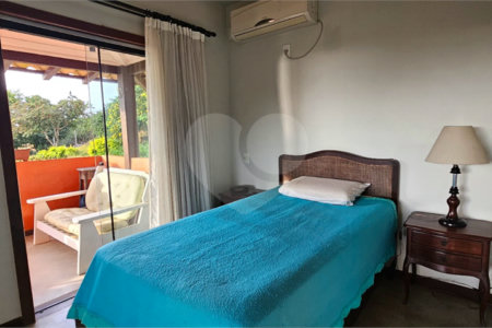 Casa à venda com 4 quartos, sendo 3 suítes, em João Fernandes, Armação dos Búzios, RJ