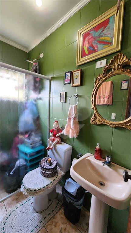Sobrado à venda com 4 quartos, sendo 1 suíte, em Vila Romão, Salto, SP
