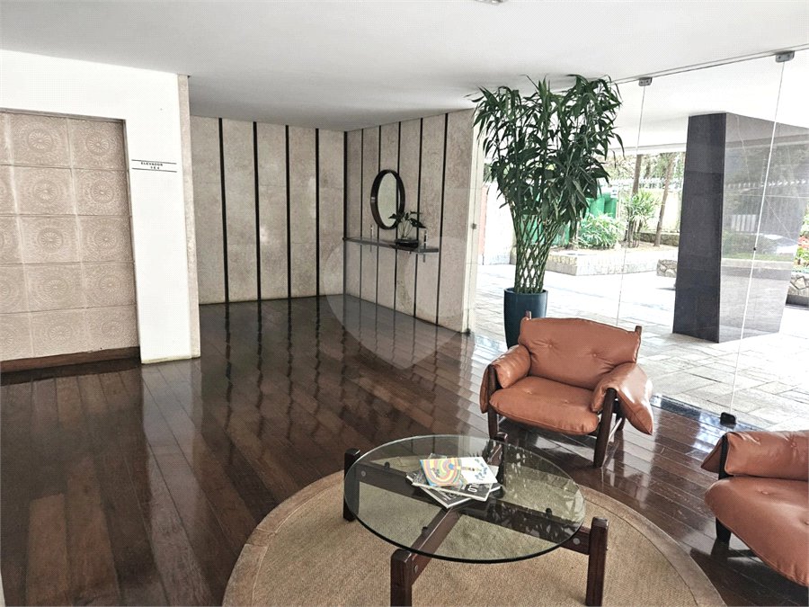 Apartamento para alugar com 3 quartos, sendo 1 suíte, em Alto da Boa Vista, São Paulo, SP