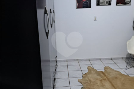 Casa à venda com 3 quartos, sendo 1 suíte,  em Jardim das Estações (vila Xavier), Araraquara, SP