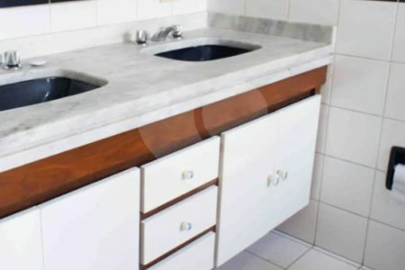 Apartamento para alugar com 4 quartos, sendo 3 suítes,  em Brooklin, São Paulo, SP