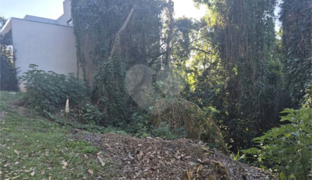 Terreno à venda no condomínio Alpes da Cantareira, Mairiporã - SP