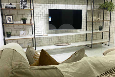 Casa de Vila à venda com 2 quartos, sendo 1 suíte, em Silveira, Santo André, SP