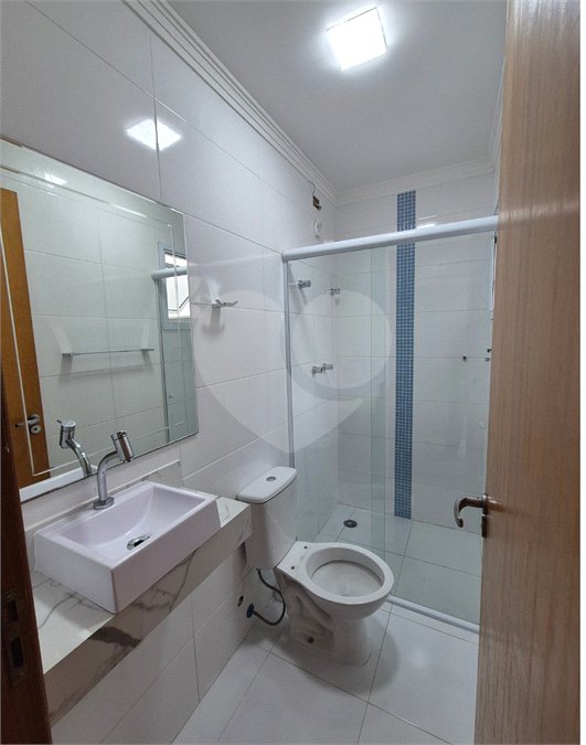 Sobrado à venda com 3 quartos, sendo 1 suíte,  em Vila Pedra Branca, São Paulo, SP