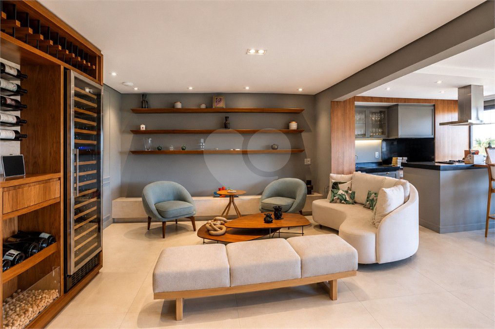 Apartamento à venda com 3 suítes em Granja Julieta, São Paulo, SP