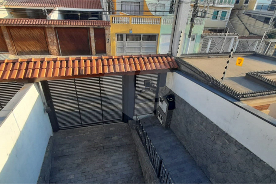 Sobrado à venda com 3 quartos, sendo 1 suíte, em Tremembé, São Paulo, SP