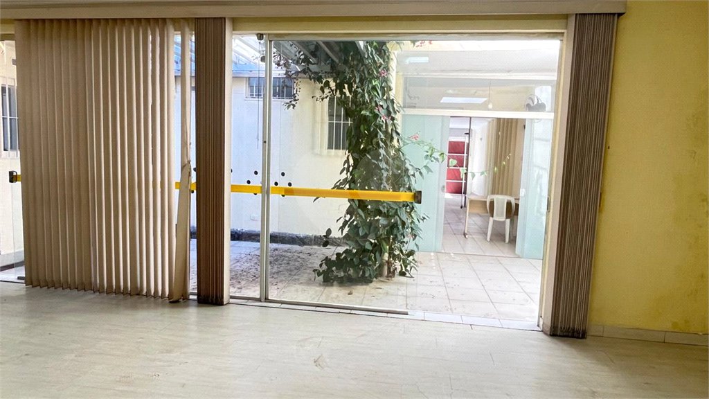 Casa à venda com 3 quartos, sendo 1 suíte, em Brooklin, São Paulo, SP