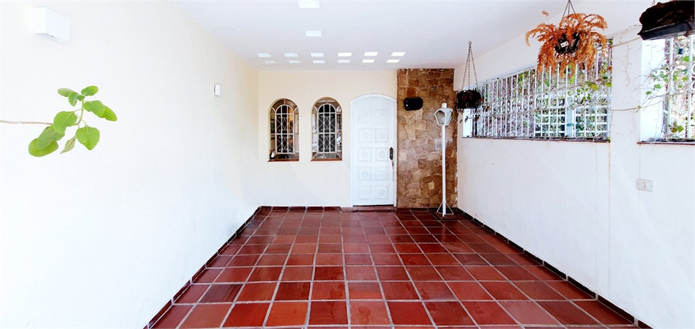 Casa à venda com 3 quartos, sendo 1 suíte,  no condomínio Ministro Jesuíno Cardoso 504, São Paulo - SP