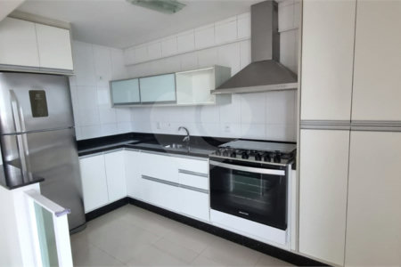 Cobertura à venda com 3 quartos, sendo 2 suítes,  em Parque das Nações, Santo André, SP