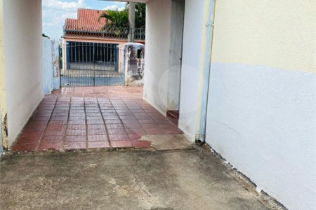Casa à venda com 2 quartos, sendo 1 suíte, em Jardim Hungares, Sorocaba, SP