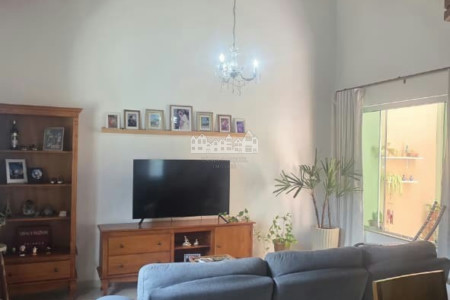 Casa térrea com vista para a Pedra Grande em Atibaia