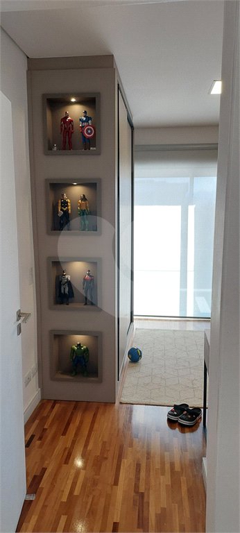 Casa à venda ou para alugar com 4 suítes no condomínio Figueira Garden, Atibaia - SP