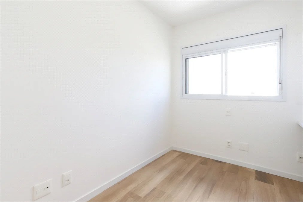 Apartamento à venda com 3 suítes em Vila Anastácio, São Paulo, SP