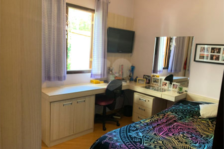 Sobrado à venda com 3 quartos, sendo 1 suíte, em Jardim Marajoara, São Paulo, SP