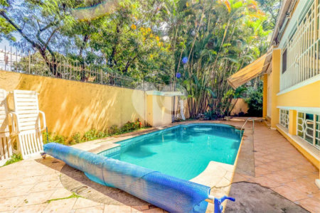 Casa de Vila à venda com 4 quartos, sendo 2 suítes, em Butantã, São Paulo, SP