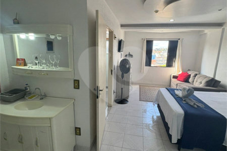 Flat à venda com 1 quarto no Centro, Mogi das Cruzes, SP