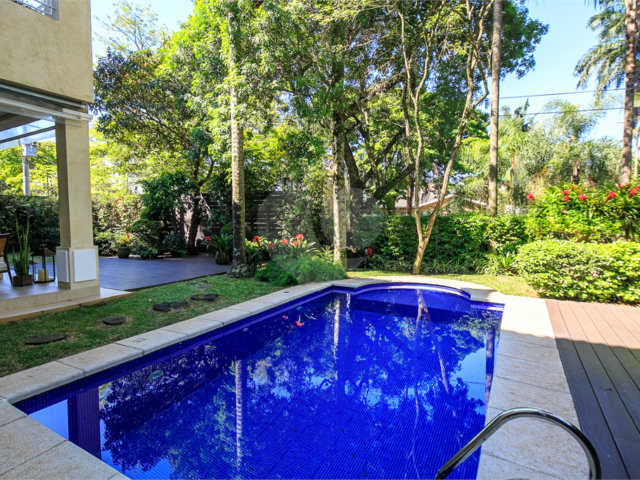 Casa à venda com 4 suítes no condomínio L`exclusive, São Paulo - SP