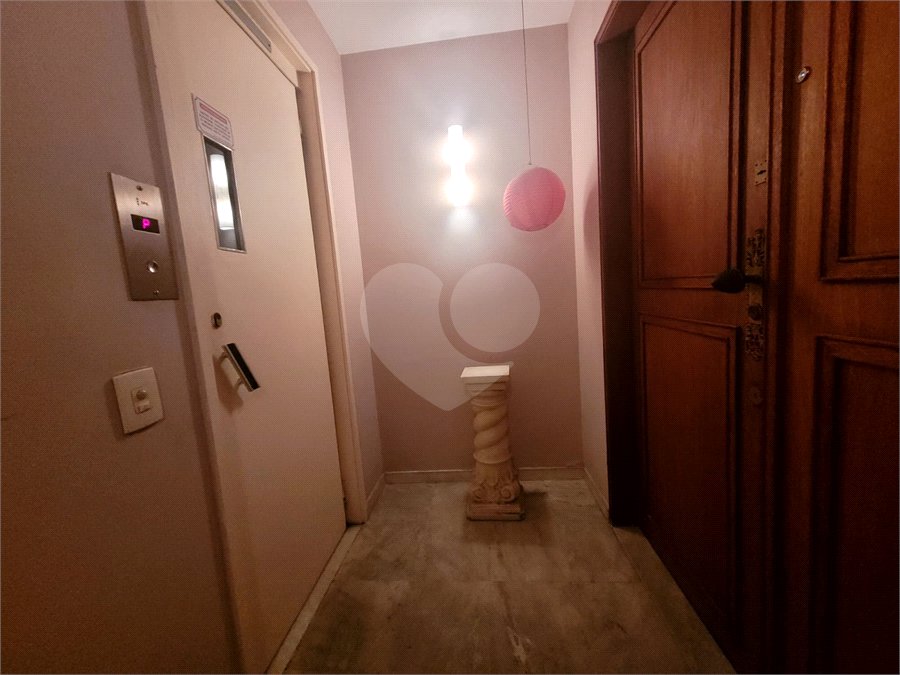 Apartamento à venda com 4 quartos, sendo 1 suíte, em Copacabana, Rio de Janeiro, RJ