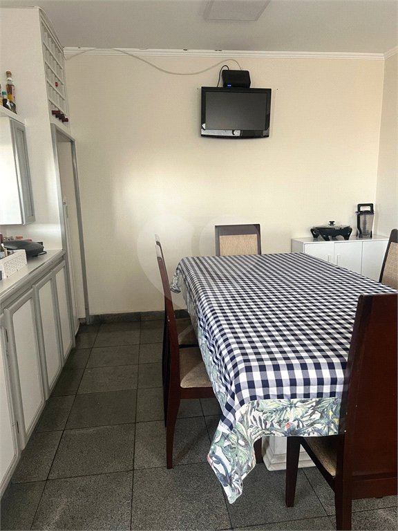 Cobertura à venda ou para alugar com 5 quartos, sendo 2 suítes, em Santa Cecília, São Paulo, SP