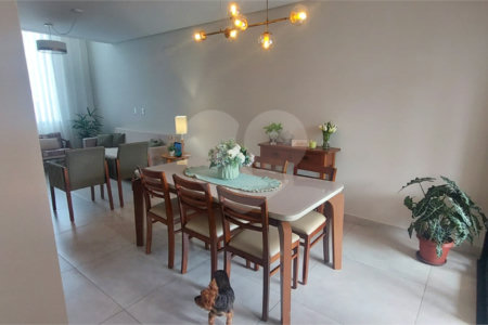 Casa à venda com 3 suítes no condomínio Villaggio Maranello, Vinhedo - SP