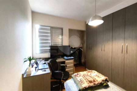 Casa à venda com 3 quartos, sendo 1 suíte,  em Vila Monumento, São Paulo, SP