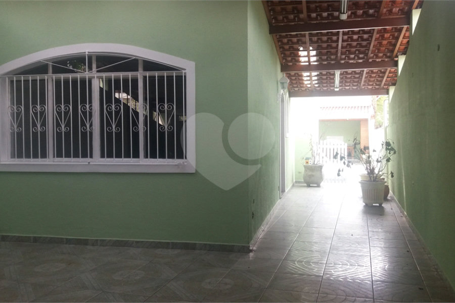 Sobrado à venda com 3 quartos, sendo 1 suíte, em Horto, São Paulo, SP