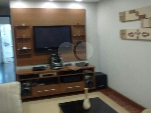 Sobrado à venda com 3 quartos, sendo 1 suíte,  em Tremembé, São Paulo, SP