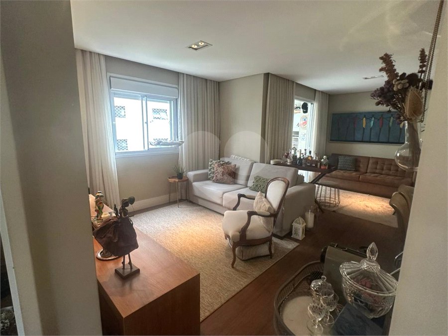 Apartamento à venda com 3 quartos, sendo 2 suítes, em Vila Andrade, São Paulo, SP
